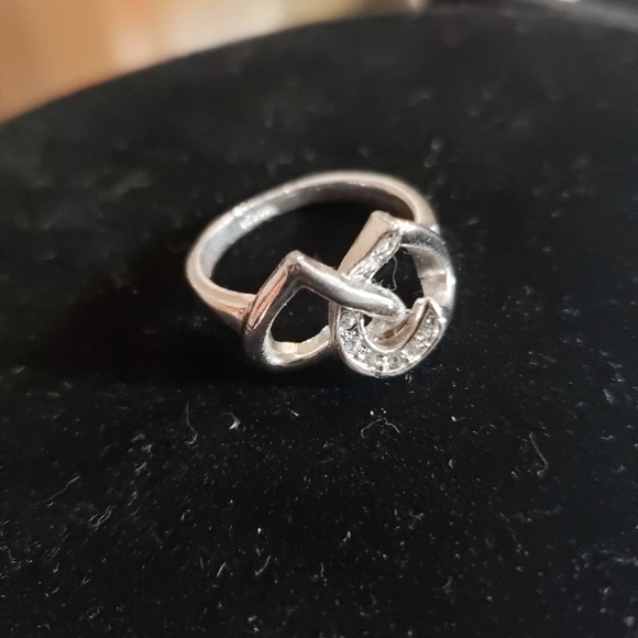Ring - Picture 2 of 4